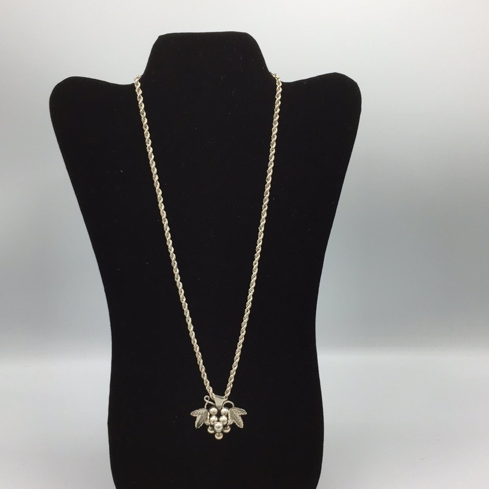 Sterling Silver Solid Rope Chain and Grape Pin - Picture 2 of 6
